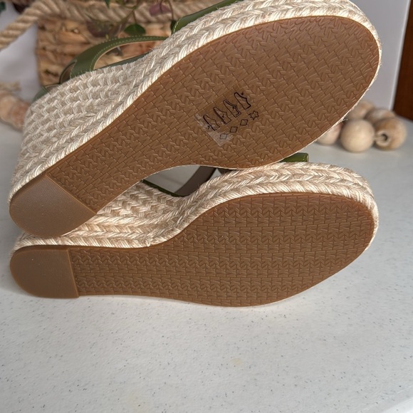 Michael Kors Berkley Zipper Espadrille Platform Wedge Sandals Sz 8 - Picture 8 of 11